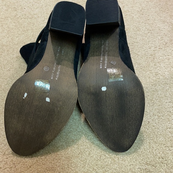 Chinese laundry booties—never worn - Picture 5 of 5